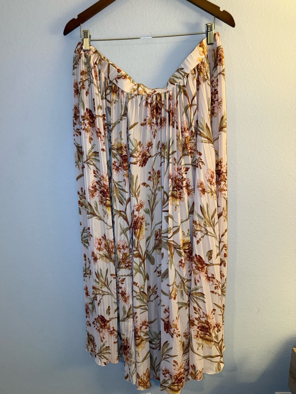 H&M Cream Floral Pleated Skirt with Olive and Rust Accents